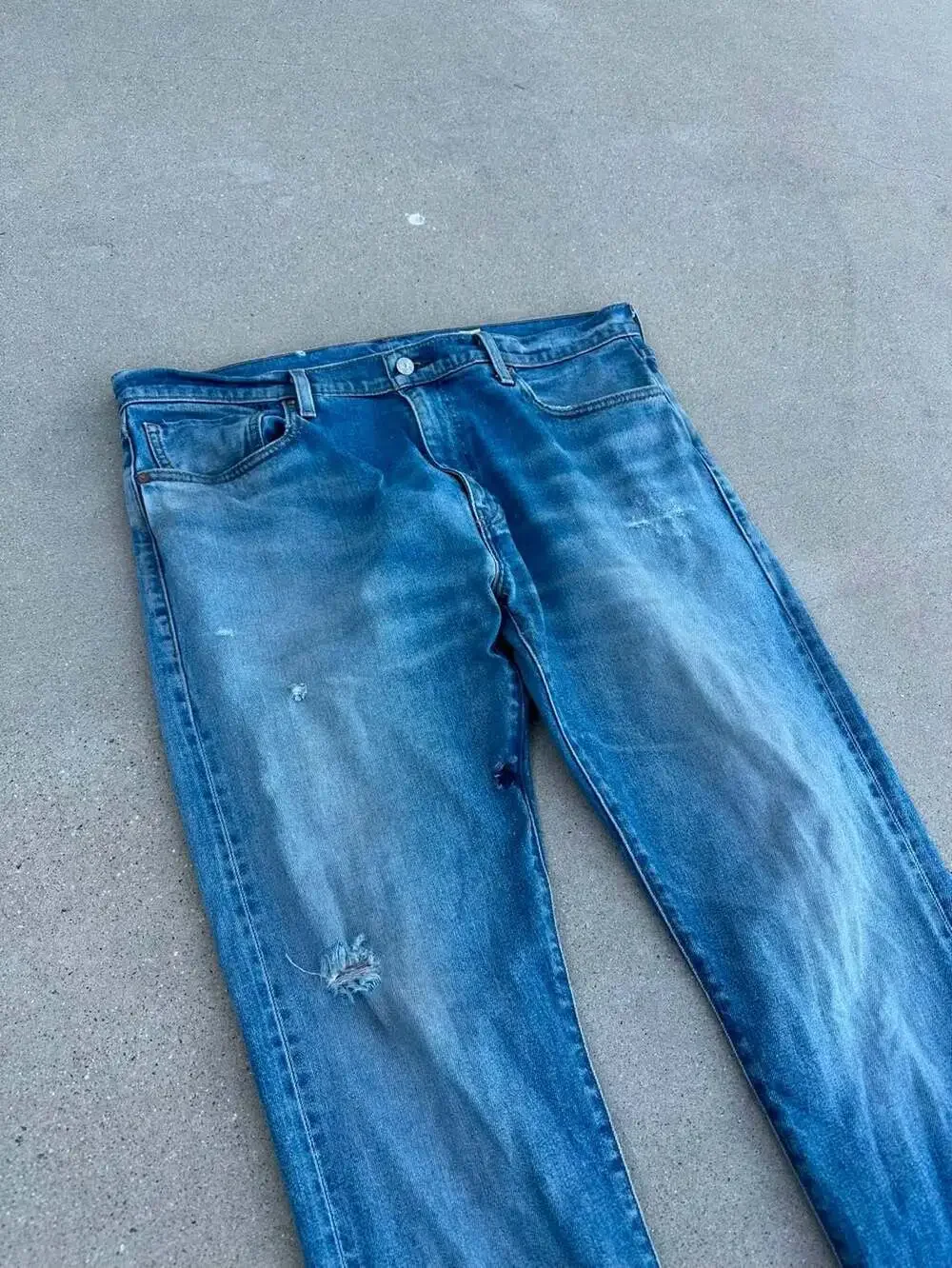 Levi's Men's Distressed Mid Wash Selvedge Denim Jeans